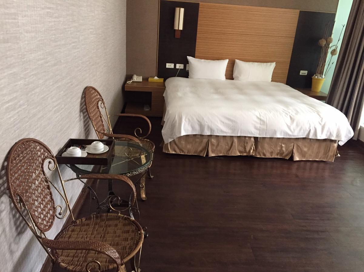 Hefong Deyang Hotspring Hotel Yilan Exteriör bild